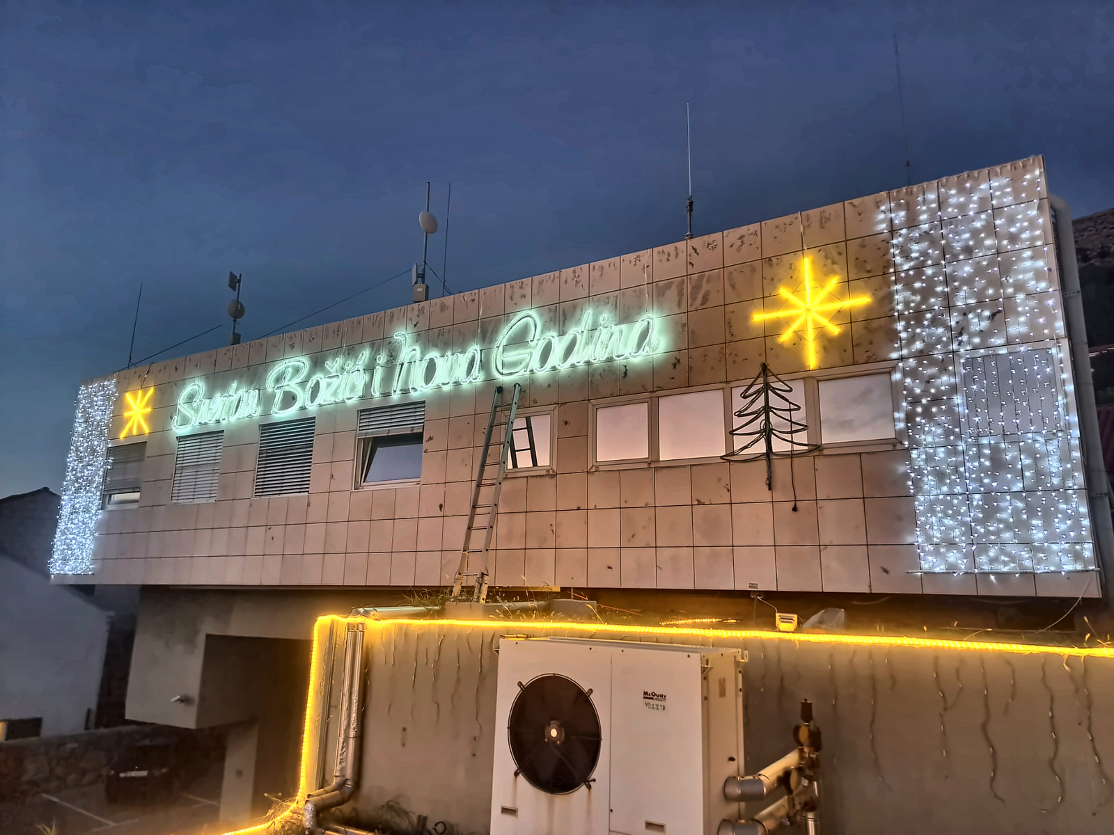 ŠJOR – svjetlosni natpisi